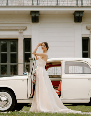 #15907 - Laura (39)